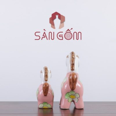 bo-tuong-su-trang-tri-2-con-ngua-trang-hong-3