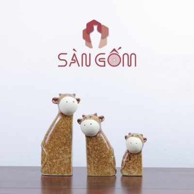 bo-tuong-su-trang-tri-3-con-bo-sua-dang-cao-mau-nau-1
