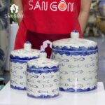 Hũ muối dưa cà gốm sứ Bát Tràng vẽ cá viền xanh SG-HM03