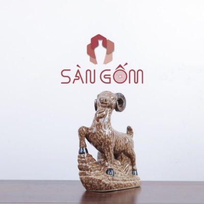 tuong-de-su-trang-tri-bat-trang-nau-dom-3