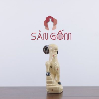 tuong-de-su-trang-tri-bat-trang-nau-dom-5