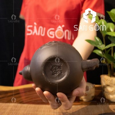 bo-am-tra-tu-sa-bat-trang-hoa-sen-dap-noi-7