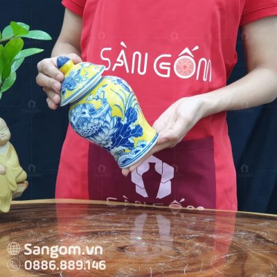 choe-tho-men-vang-bat-trang-hoa-tiet-hoa-sen-sg-ct05-4