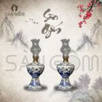 Đèn dầu Bát Tràng men lam họa tiết hoa sen vẽ vàng SG-ĐT04