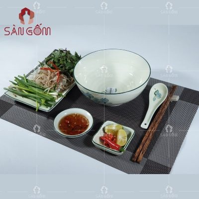 to-pho-bun-ve-hoa-sen-gom-su-bat-trang-2