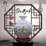 Bình hút lộc vẽ vàng kim "Mã đáo thành công" màu trắng SG-BHL103