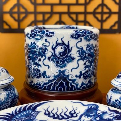 bat-huong-f18-rong-noi-men-lam