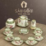 Bộ ấm chén màu ngà quai đồng dáng vuông họa tiết Nhành Lựu SG-AC149