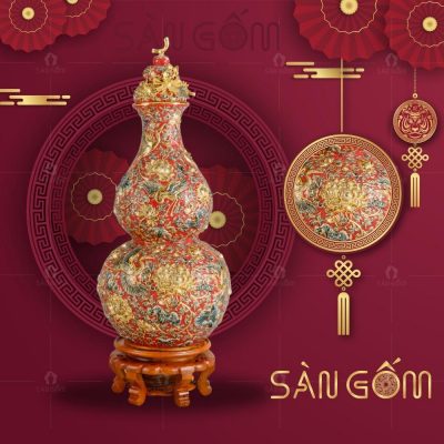 ho-lo-hoa-tiet-sen-hac-dap-noi-ve-vang-mau-do
