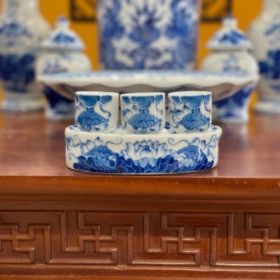 ky-3-chen-hoa-sen-ve-men-lam