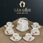 Bộ ấm chén dáng vuông quai đồng họa tiết hoa đào đỏ SG-AC186