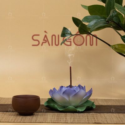 hoa-sen-su-xanh-duong-