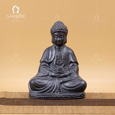 phat-thich-ca-mau-ni-bat-an-tam-muoi-den