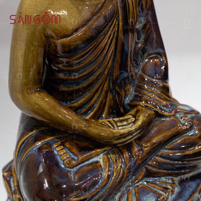 tuong-phat-ngoi-men-nau-mt2