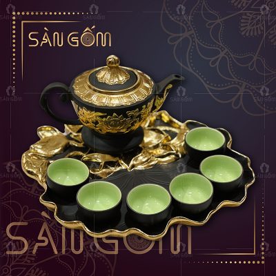 Ấm chén đắp nổi họa tiết tùng khay sen dát vàng SG-ACDV04