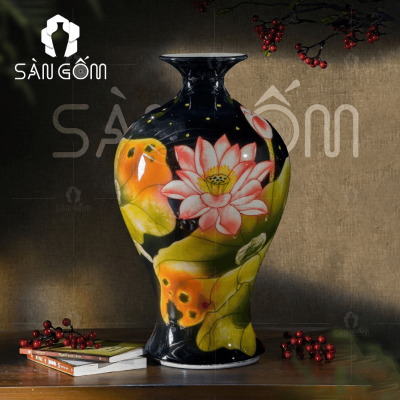 binh-hoa-bat-trang-hoa-tiet-hoa-sen-dang-mai-binh-mau-den-1