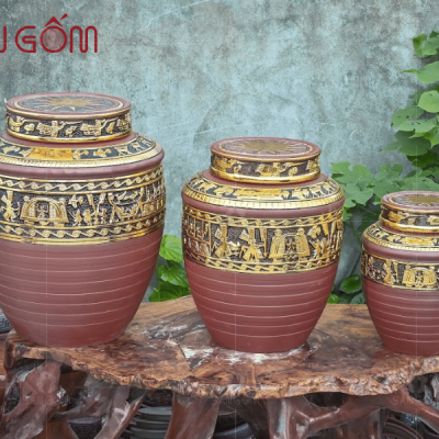 chum-ngam-ruou-gom-su-bat-trang-hoa-tiet-dong-son-au-lac-dat-vang (5)