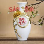 Bảo bình Bát Tràng màu trắng họa tiết chữ lộc dát vàng SG-BB02