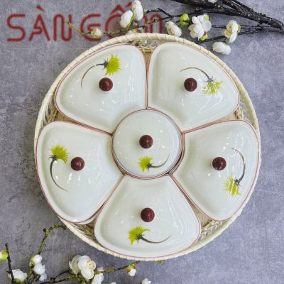 khay-mut-su-bat-trang-dang-bong-hoa-khay-may-hoa-tiet-hoa-cuc-vang (1)