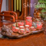 Bộ ấm chén Bát Tràng màu đỏ bọc đồng họa tiết Mãnh Hổ đắp nổi SG-ACBD02