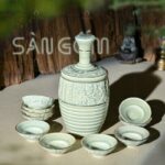 Nậm rượu họa tiết Đông Sơn Âu Lạc kẻ chỉ vàng màu lam ngọc SG-NR36