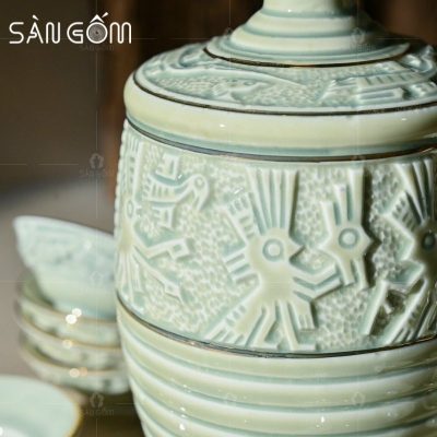 nam-ruou-bat-trang-hoa-tiet-dong-son-au-lac-ke-chi-vang-mau-lam-ngoc (3)