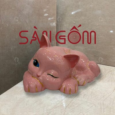 ong-tiet-kiem-hinh-con-meo-dang-nam-mau-hong-ve-chi-vang-1