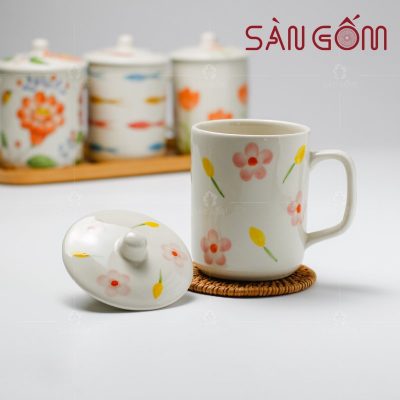 ly-su-co-nap-bat-trang-hoa-tiet-bong-hoa-ve-tay-7