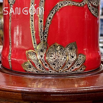 lo-hoa-bat-trang-mau-do-dang-tru-hoa-tiet-hoa-sen-ve-vang (5)