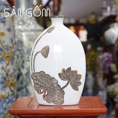 lo-hoa-bat-trang-mau-trang-dang-dep-hoa-tiet-hoa-sen-ve-vang (1)