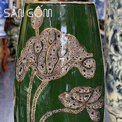 lo-hoa-bat-trang-mau-xanh-la-dang-bom-hoa-tiet-hoa-sen-ve-vang (3)