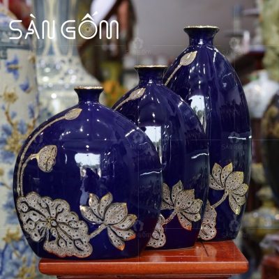 lo-hoa-mau-xanh-duong-dam-dang-dep-hoa-tiet-hoa-sen-ve-vang (2)