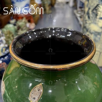 lo-hoa-mau-xanh-la-dang-gio-cua-hoa-tiet-hoa-sen-ve-vang (2)