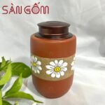 Hũ đựng trà dáng trụ khắc hoa gốm đất đỏ Bát Tràng SG-BĐT54