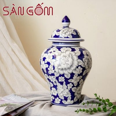 binh-hoa-dang-choe-ve-hoa-gom-su-bat-trang