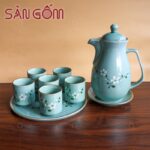 Bộ bình ly vẽ tay hoa đào trắng men xanh SG-AC323