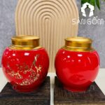 Hũ đựng trà gốm sứ dáng tròn màu đỏ họa tiết nhánh đào SG-BĐT65