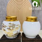 Hũ đựng trà gốm sứ dáng tròn màu trắng họa tiết tùng hạc SG-BĐT66