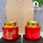 Hũ đựng trà gốm sứ dáng trụ thấp màu đỏ họa tiết hoa sen SG-BĐT81