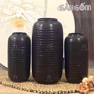 lo-hoa-bat-trang-dang-bom-hoa-tiet-vien-ngang-vuot-tay-mau-nau-moc-3