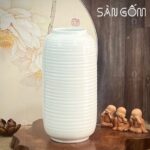 Lọ hoa Bát Tràng dáng bom họa tiết viền ngang vuốt tay màu trắng SG-LH451