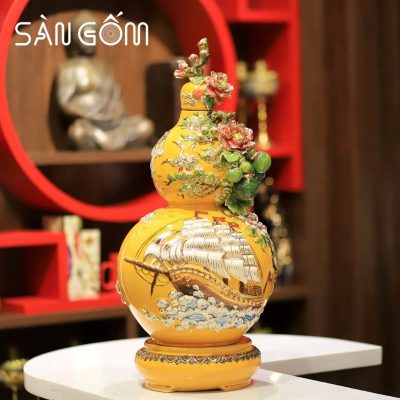 Bình hồ lô thuận buồm xuôi gió men vàng đắp nổi SG-HL11