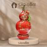 Bình hồ lô họa tiết hoa đào chữ Lộc vẽ vàng men đỏ SG-HL37