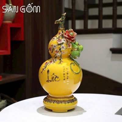 Hồ lô họa tiết trăm hoa đua nở chữ Lộc vẽ vàng đắp nổi men vàng SG-HL38
