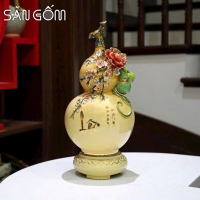 Bình hồ lô họa tiết trăm hoa đua nở chữ Lộc vẽ vàng đắp nổi men vàng hanh SG-HL39