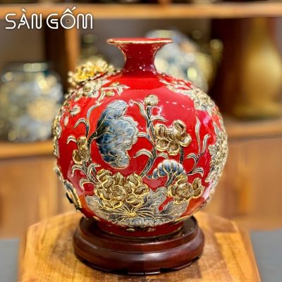 Bình hút lộc công đào kênh bong men đỏ đắp nổi vẽ vàng SG-BHL170