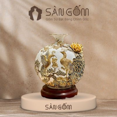 Bình hút lộc công đào đắp kênh men trắng đắp nổi vẽ vàng SG-BHL166