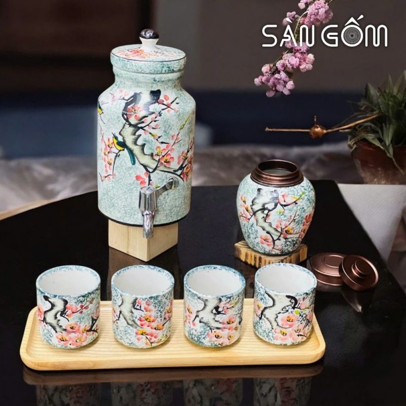 Bộ bình nước dáng trụ vẽ Én Xuân Đón Lộc men xanh dương SG-BBN39 - Ảnh 3