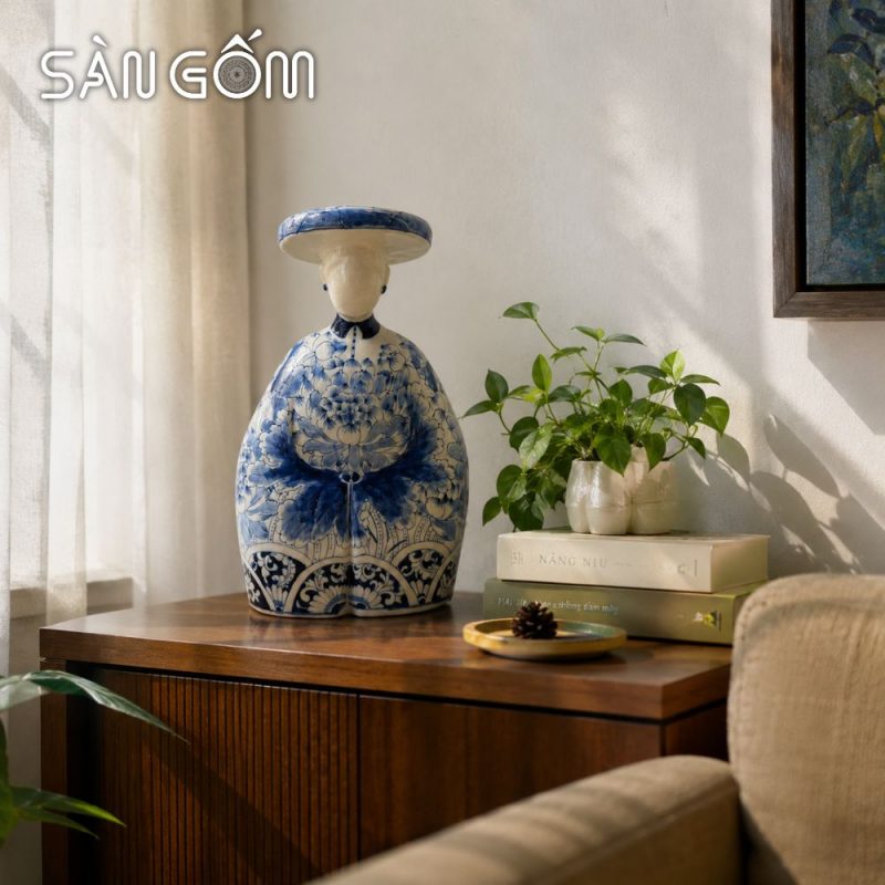 Tượng gốm quý phi mặc cổ phục Nhật Bình men lam vẽ hoa mẫu đơn cách điệu SG-TG03 - Ảnh 5