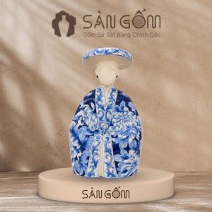 Tượng gốm thiếu nữ mặc cổ phục Nhật Bình vẽ hoa men lam SG-TG04